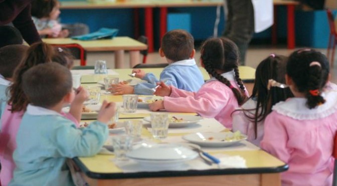 Mense scolastiche. Alloni (PD): “Per maggioranza e M5S il pasto a scuola non è un momento educativo”