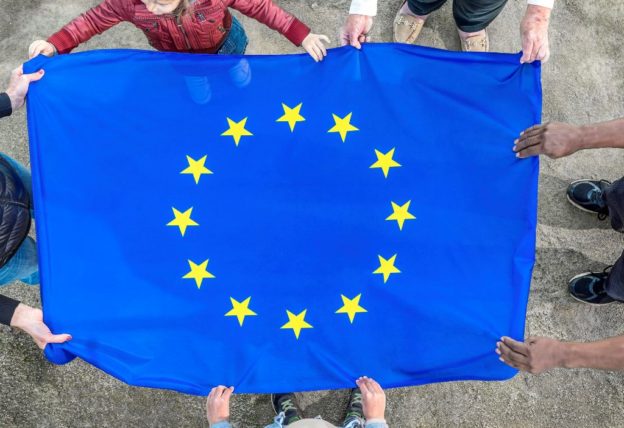 Appello: il 21 marzo esponiamo le bandiere dell’Europa a balconi e finestre delle nostre case
