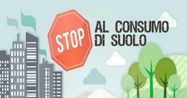 Territorio: con la nuova legge regionale si rischia una colata di cemento nelle campagne lombarde